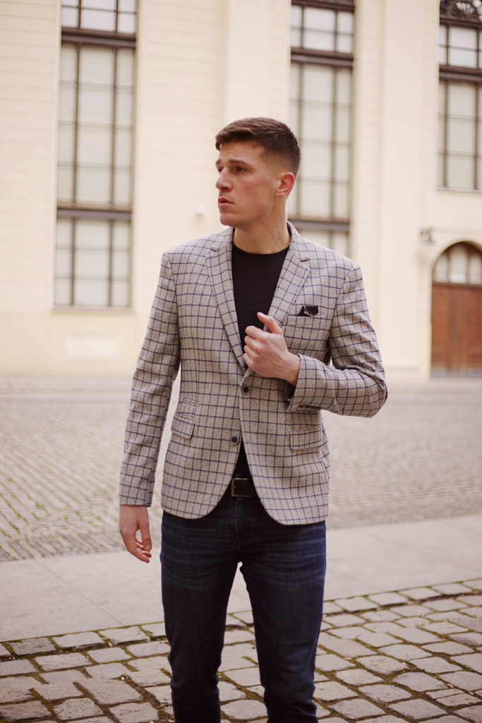 Checkered Men’s Blazer